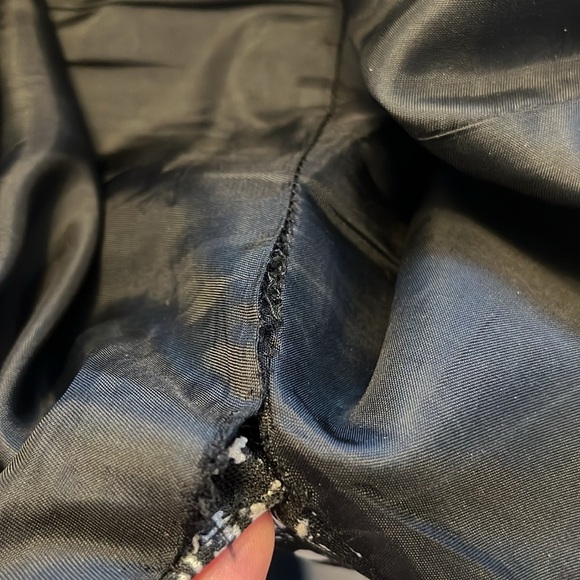 Michael Kors Black and White Patterned Women's Skirt size 4 - Picture 5 of 5